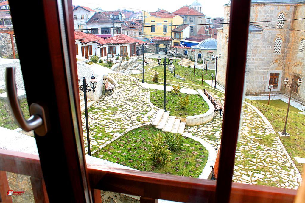 Hotel Prizreni エクステリア 写真